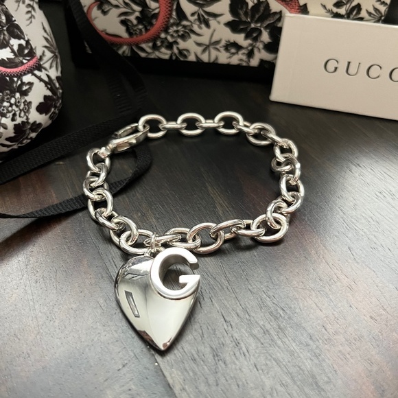 GUCCI HEART CHARM CHAIN BRACELET 925 STERLING SILVER NEW in BOX - Picture 2 of 7